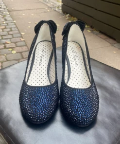 Lola Ramona Ava Blanche -mismatched shoes shop AvaBlanche3